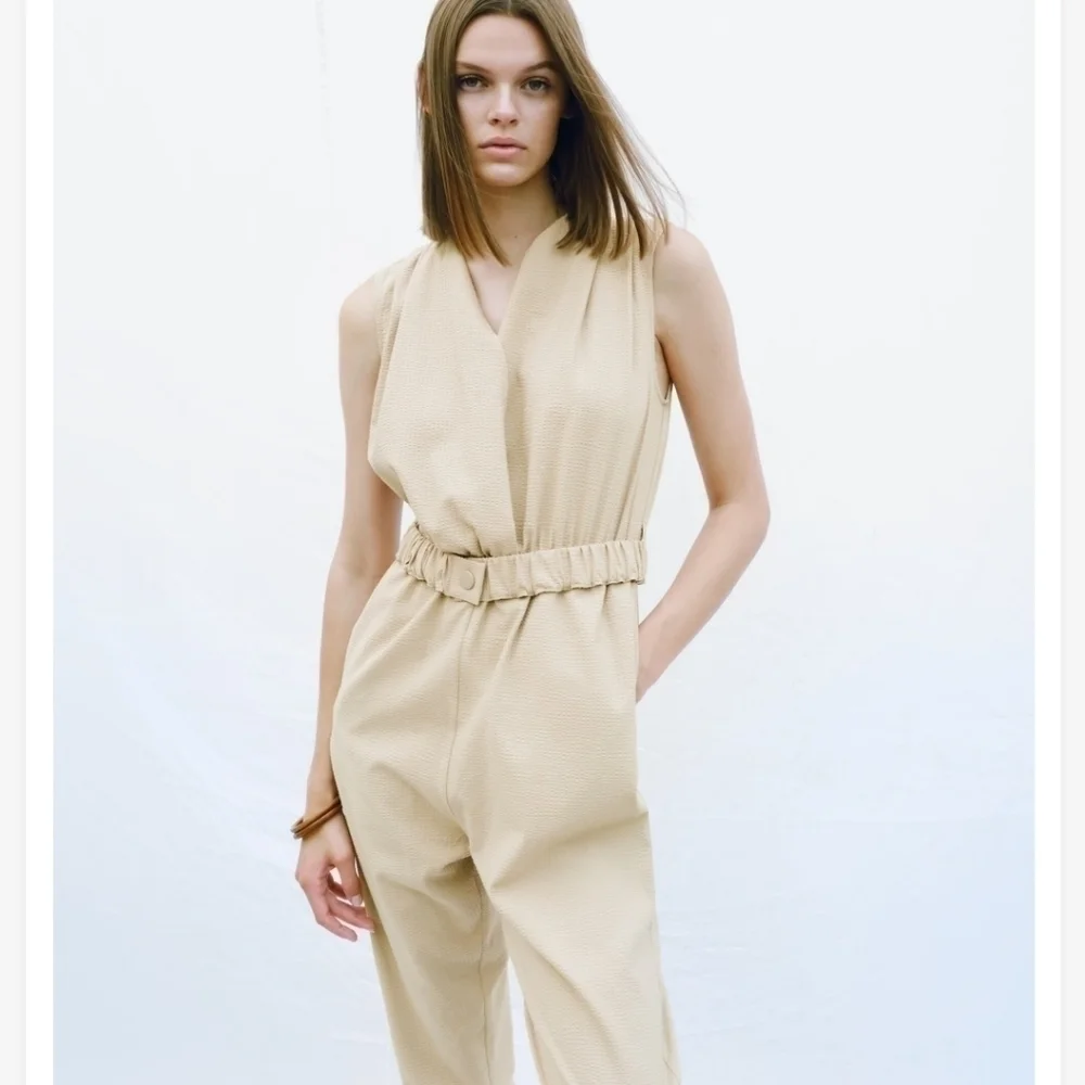 New Zara Textured Linen Blend V-Neck Sleeveless Belted Tan Jumpsuit NWT Size M